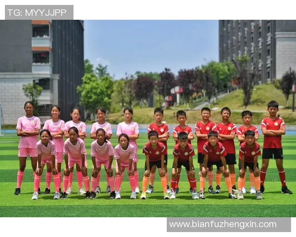 学校足球舞：激情与团结交织的校园文化盛宴